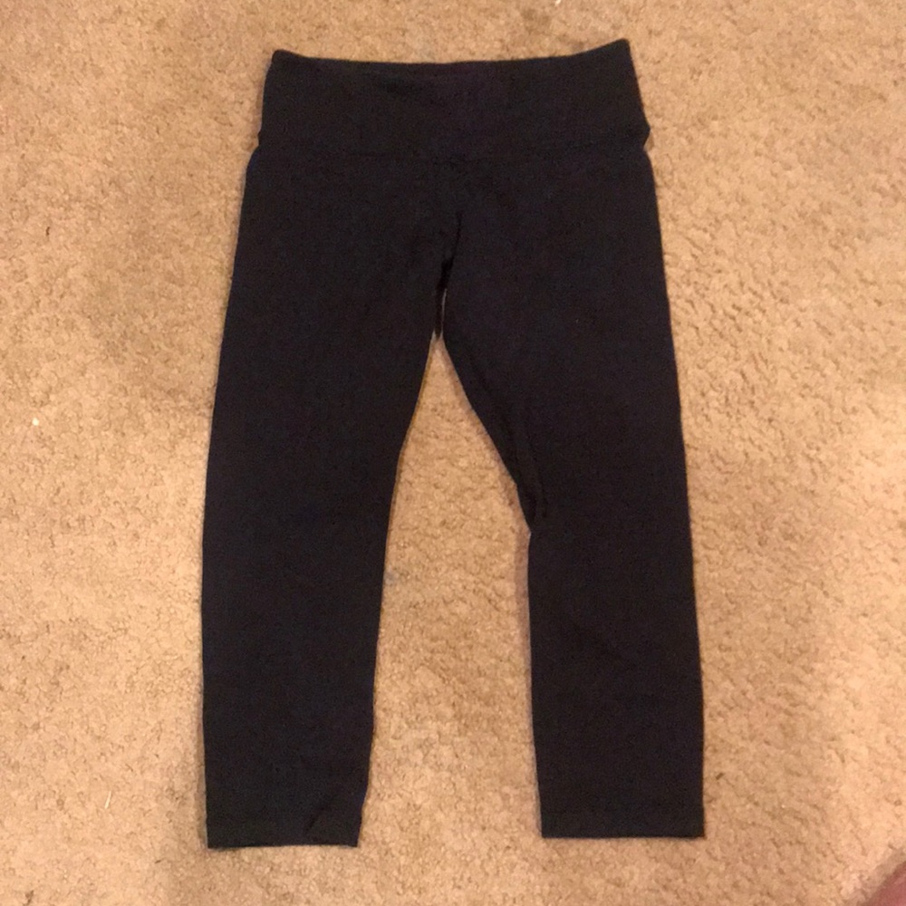Black Size 6 lululemon wunder under mid rise crop